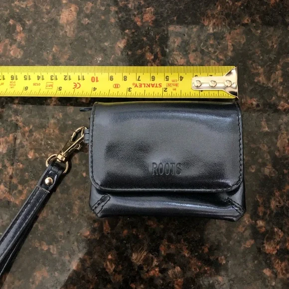 Roots Metallic Navy Wristlet Wallet - Picture 3 of 6